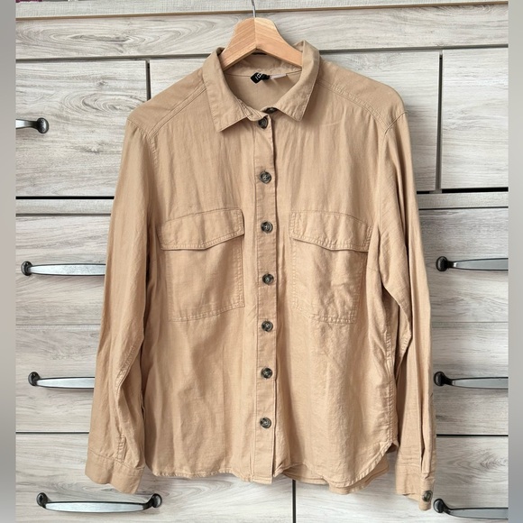 H&M tan color Medium %100 cotton shirt - Picture 1 of 8